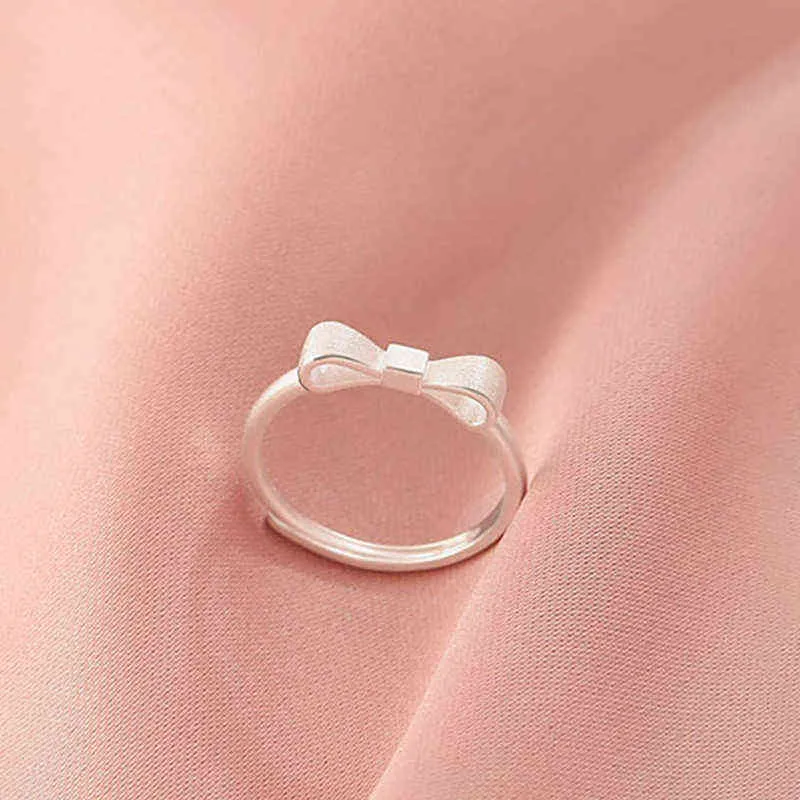 Kvinnors 925 Silver Lovely Bowknot Ring Entry Lux Ins Enkel Stil Senior Sense Justerbar Ring Mode Söt Söt Smycken G1125