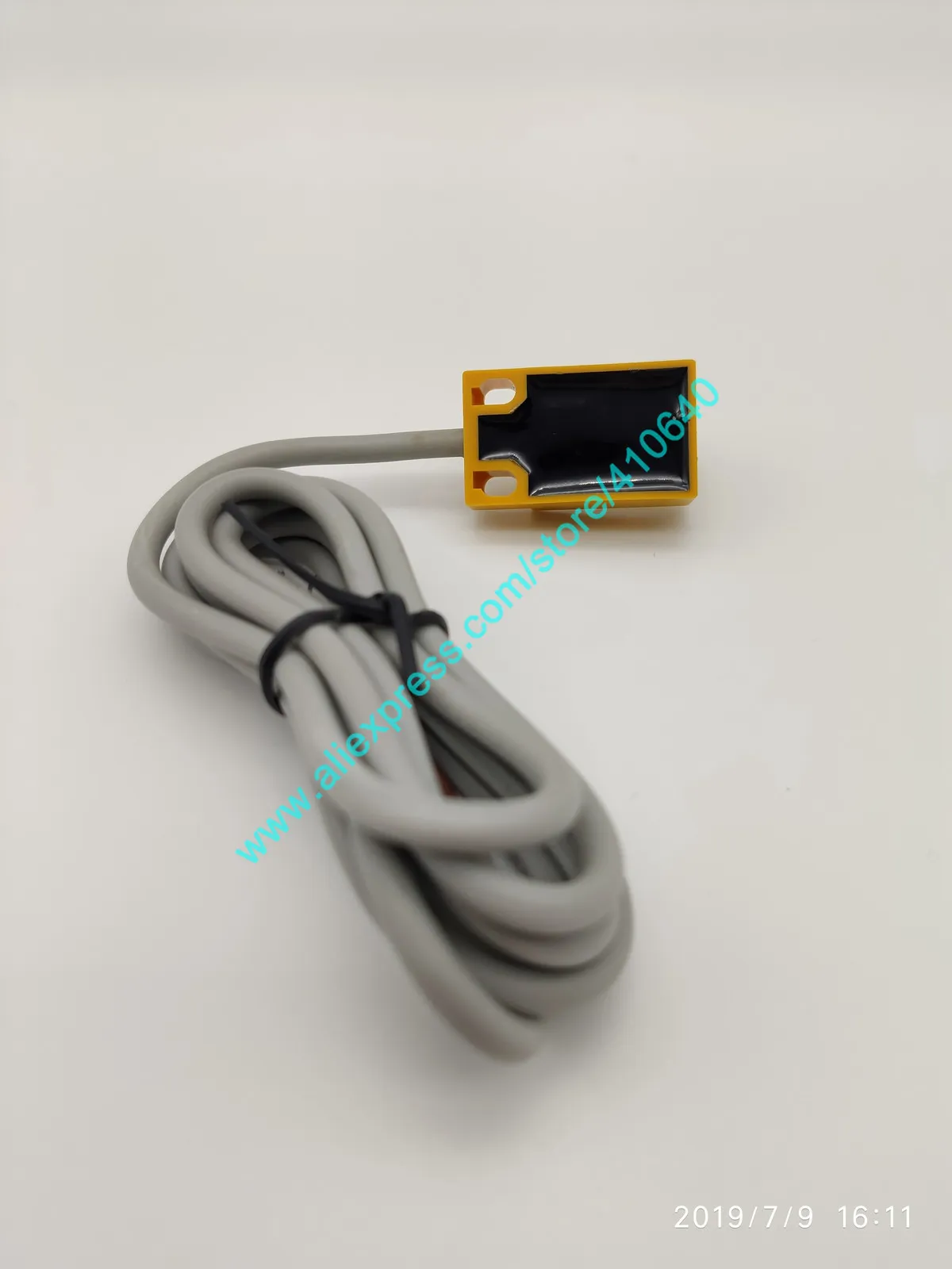 Mini Storlek Omch Square Proximity Switch GKB-M0524NA 3 Wire NPN Öppna normalt 10 till 30V sensor för metallmaterial 1100 mm kabel