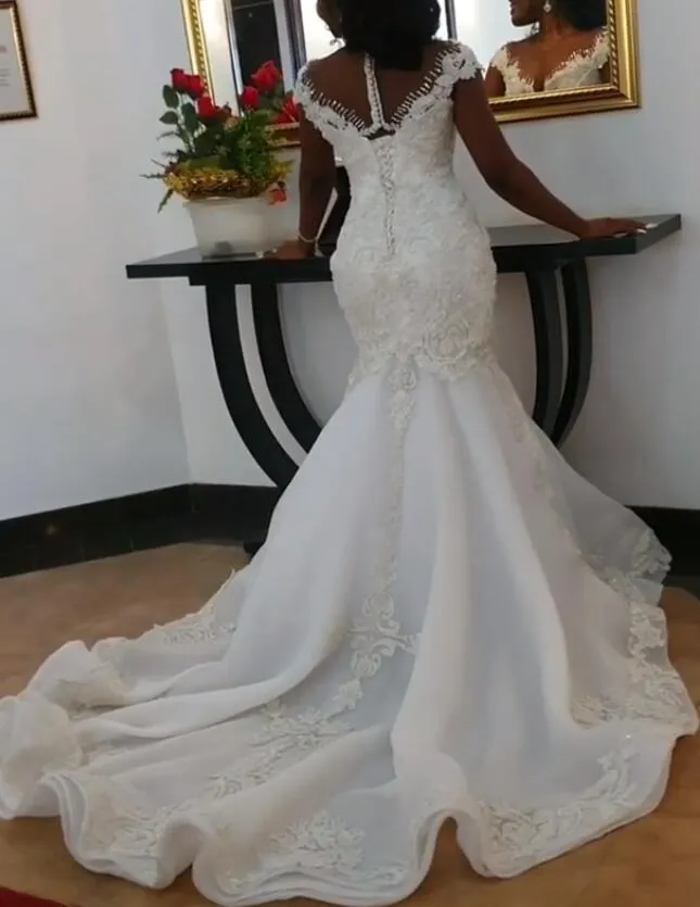 Arabe Aso Ebi luxueux dentelle sirène robes de mariée 2021 épaule perlée à lacets col transparent grande taille robe de mariée africaine278m