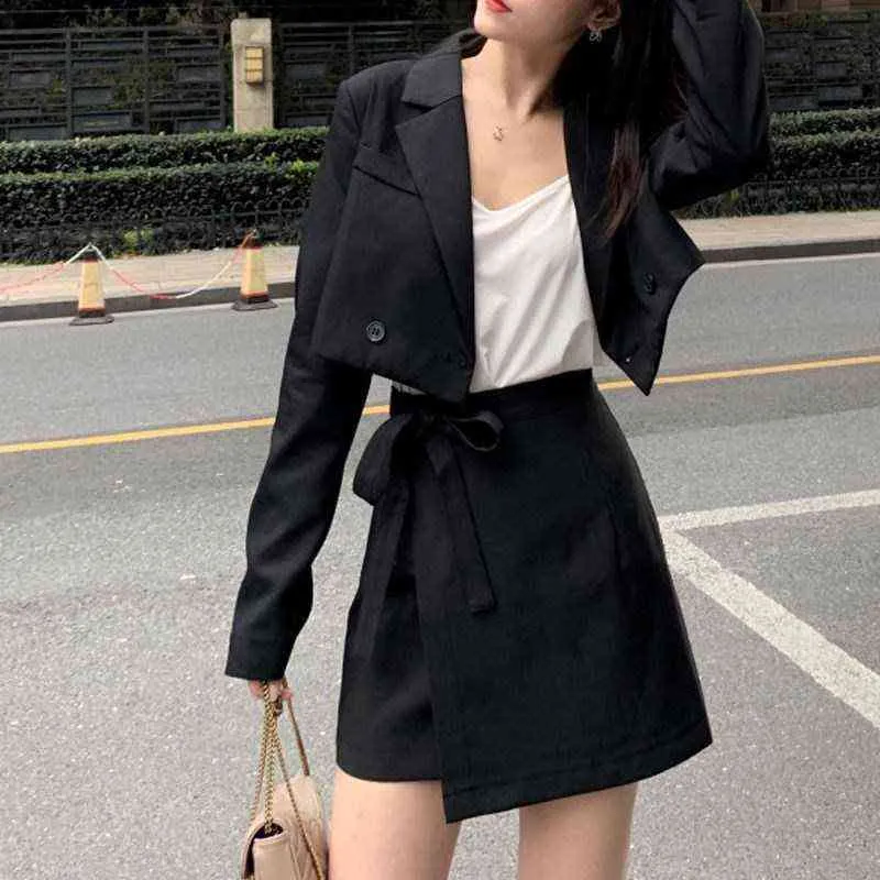 Heliar Women Black Suits Jacket Long Sleeve Buttoned Up OL Crop Tops Harajuku Jackets For Autumn 211029