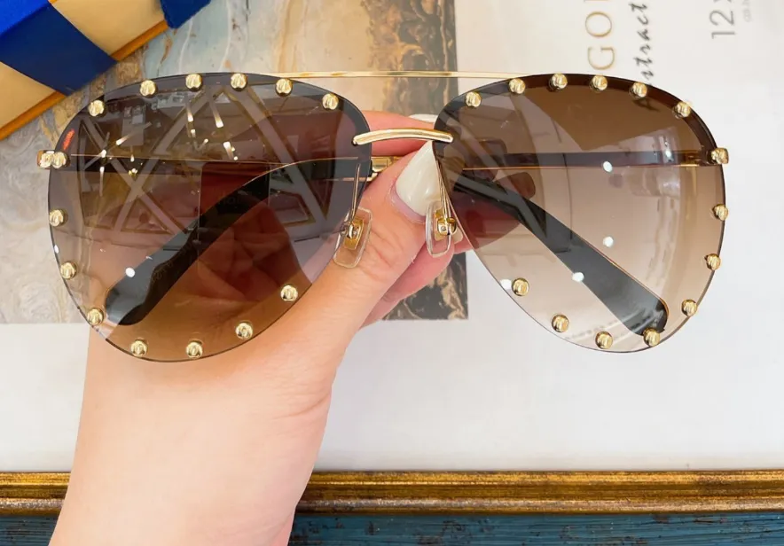 Hengste die Party Sonnenbrille für Frauen Gold grau Gradient Objektiv Sonnenbrille Frauen Designer Sonnenbrillen mit Box294e
