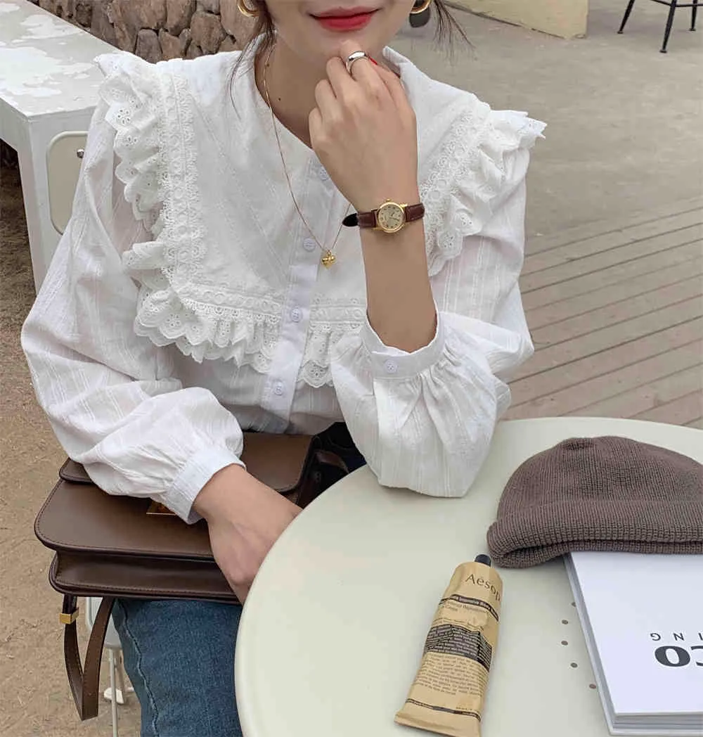 White Spring Chic Patchwork Lace Women Shirts Loose Elegance All Match Female High Street Blouses 210525