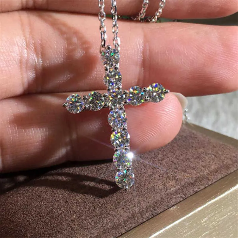 Brand Luksusowa biżuteria 925 Sterling Srebrna pełna okrągła cięcie Topaz CZ Diamond Cross Piem Party Popularne naszyjniki dla kobiet Clavicle 264B