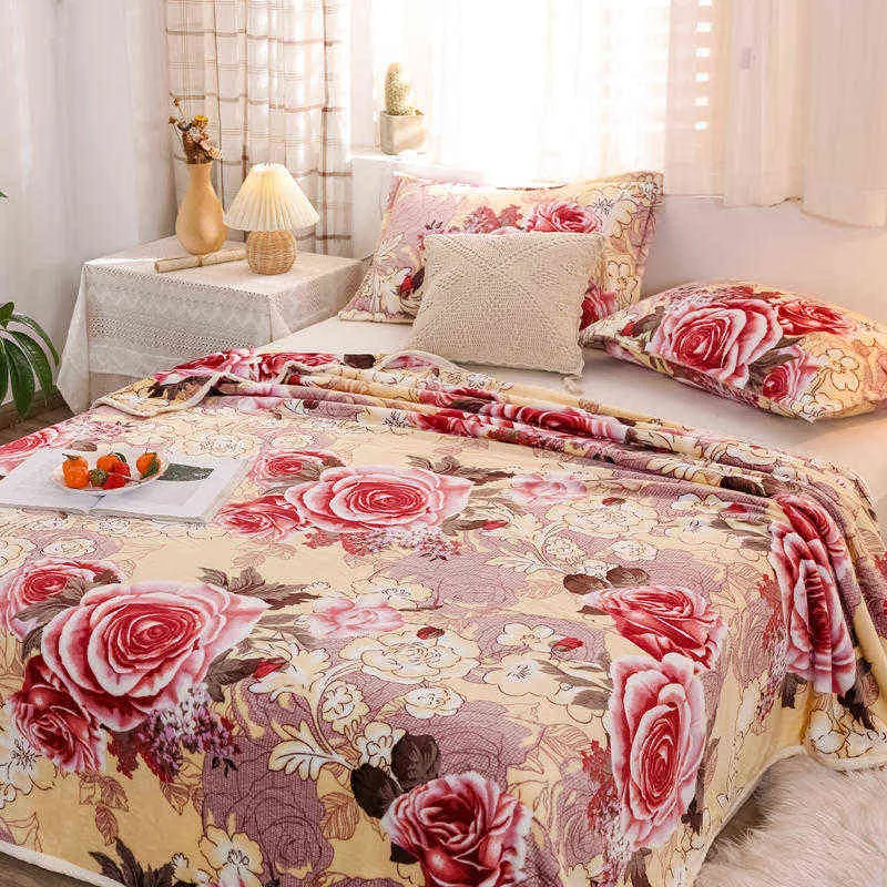 Plaid pour lits Couverture en polaire de corail imprimée de fleurs sur le lit Couvre-lit en flanelle douce et chaude sur le lit Couverture Queen / King pour l'hiver 211122