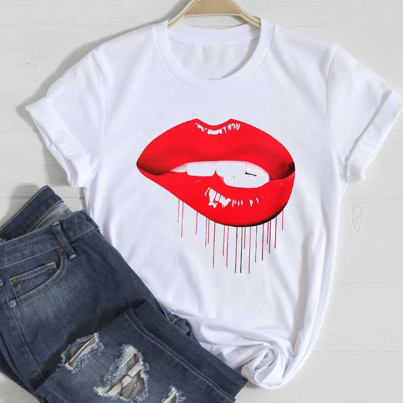 T-shirts Femmes Lip Leopard Love Fashion 90s Tendance 2021 Printemps Été Vêtements Graphique Tshirt Top Lady Print Femme Tee T-shirt X0527