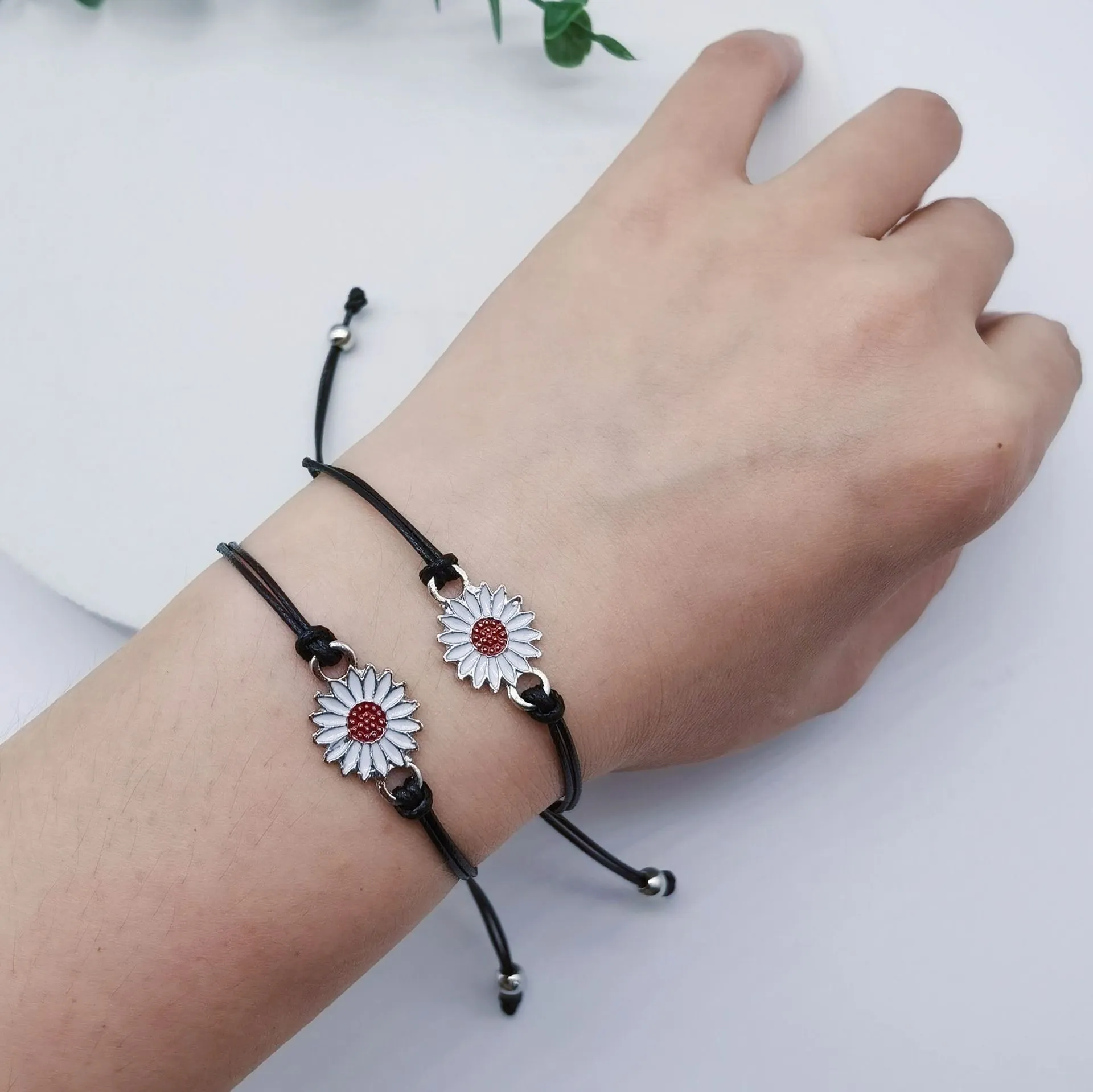 Handmade Paired Bracelets Adjustable Daisy Sunflower Bracelet Men Women Couple Valentine's Day Jewelry Gift Friendship Bracelet