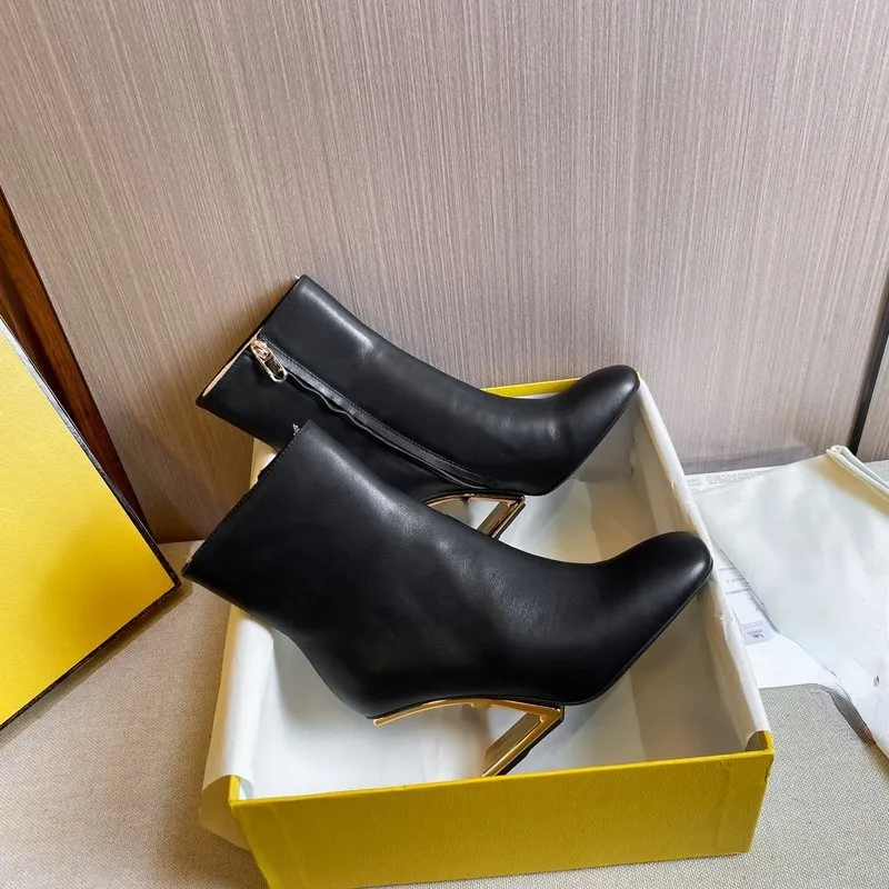 Designer mulheres botas de couro liso casual sapatos macio inverno quente meninas marrom sapato meio tornozelo boot sapatos de salto alto