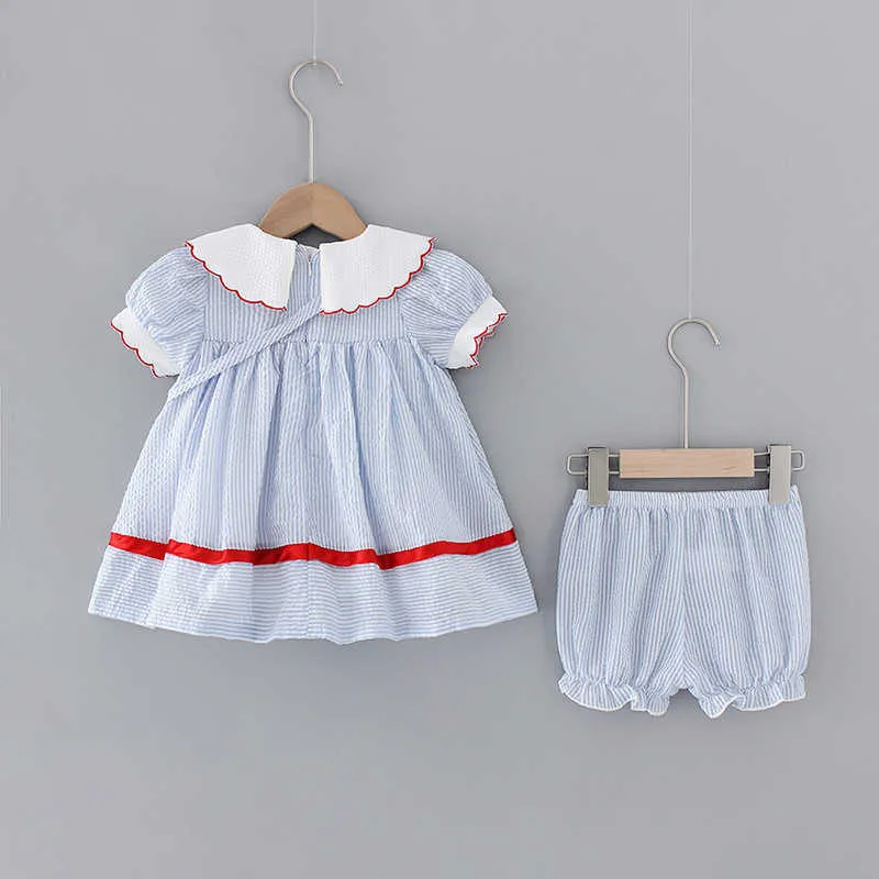 Bébé fraise robe filles configuration vêtements ensemble espagnol PP culotte enfants Lotia broderie robes enfant en bas âge tenue d'été 210615