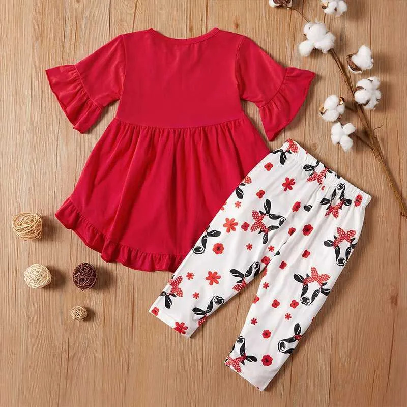 Arrivo Primavera e Autunno Neonata Bambina con stampa mucca Maniche a campana Top Pantaloni Set Abbigliamento bambini 210528