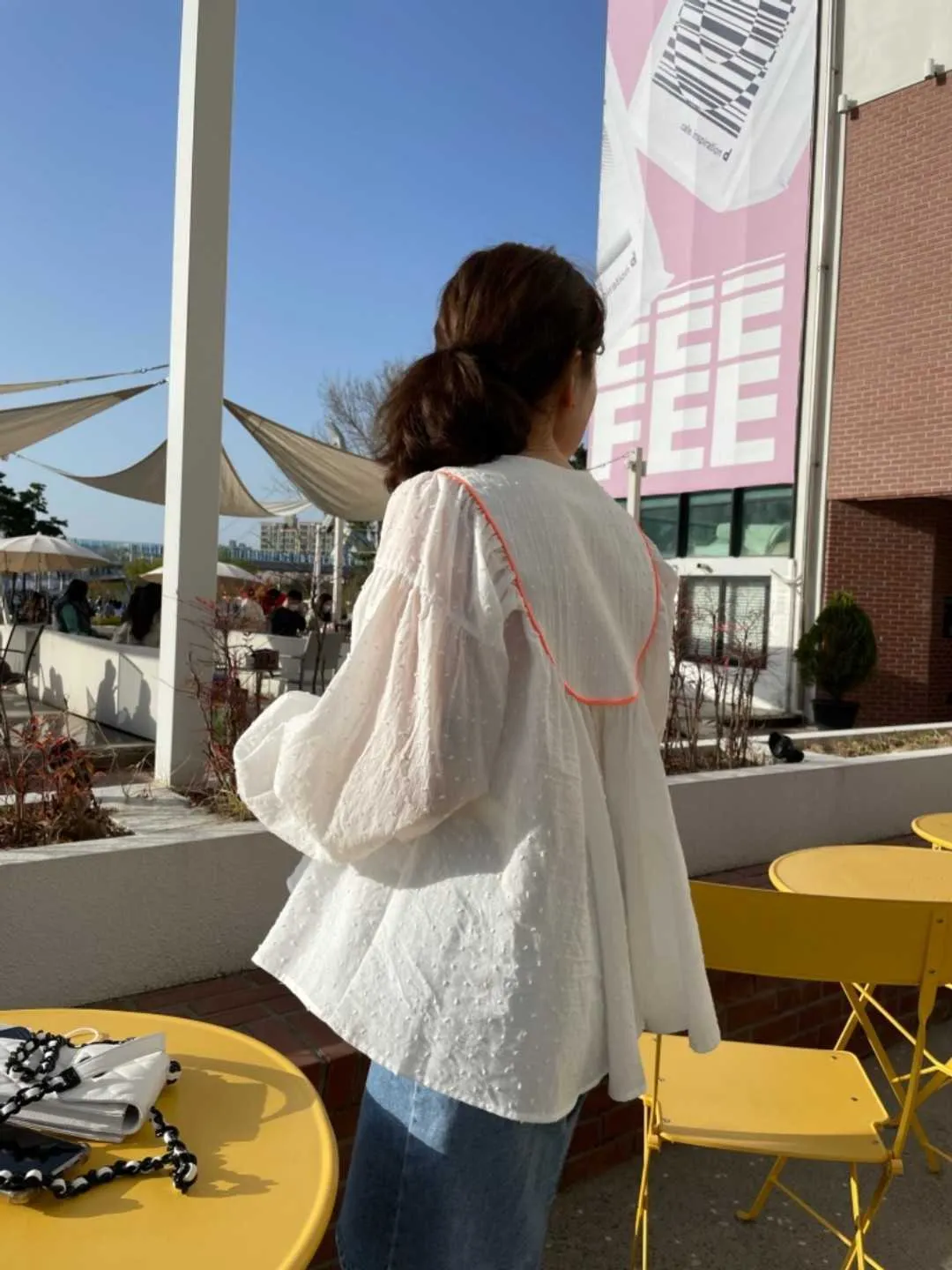 Korejpaa Kvinnorskjorta Sommar Koreanska Chic Fresh V-Neck Drawstring Tassel tredimensionell Polka Dot Puff Sleeve Doll Blusar 210526