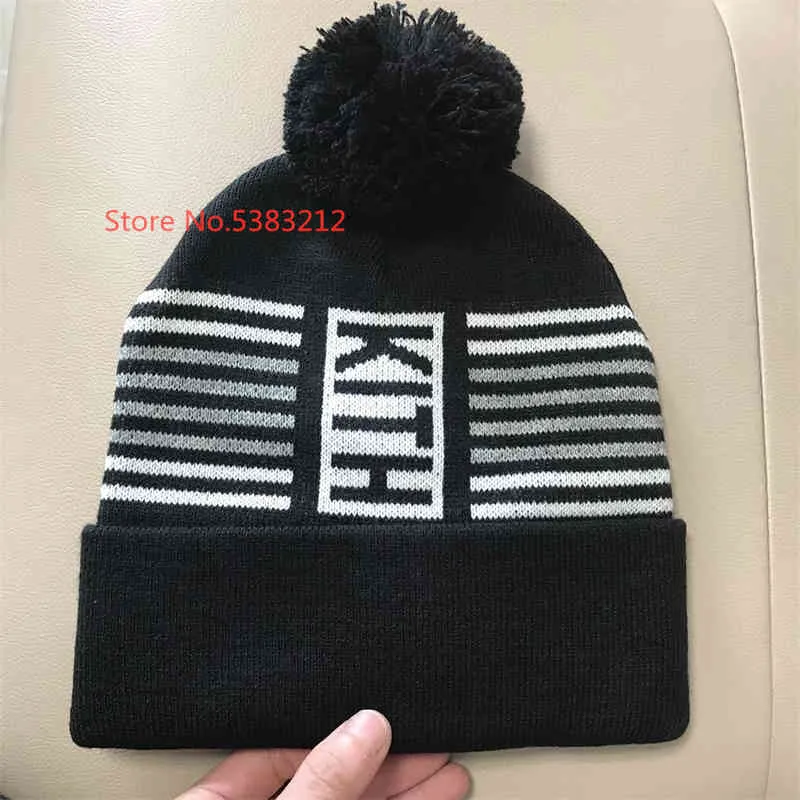 Kith Striped Beanie Vinterhattar för kvinnor Män Brimless Ice Cap Hip Hop Ladies Winter Skullies Outdoorytis {Kategori}