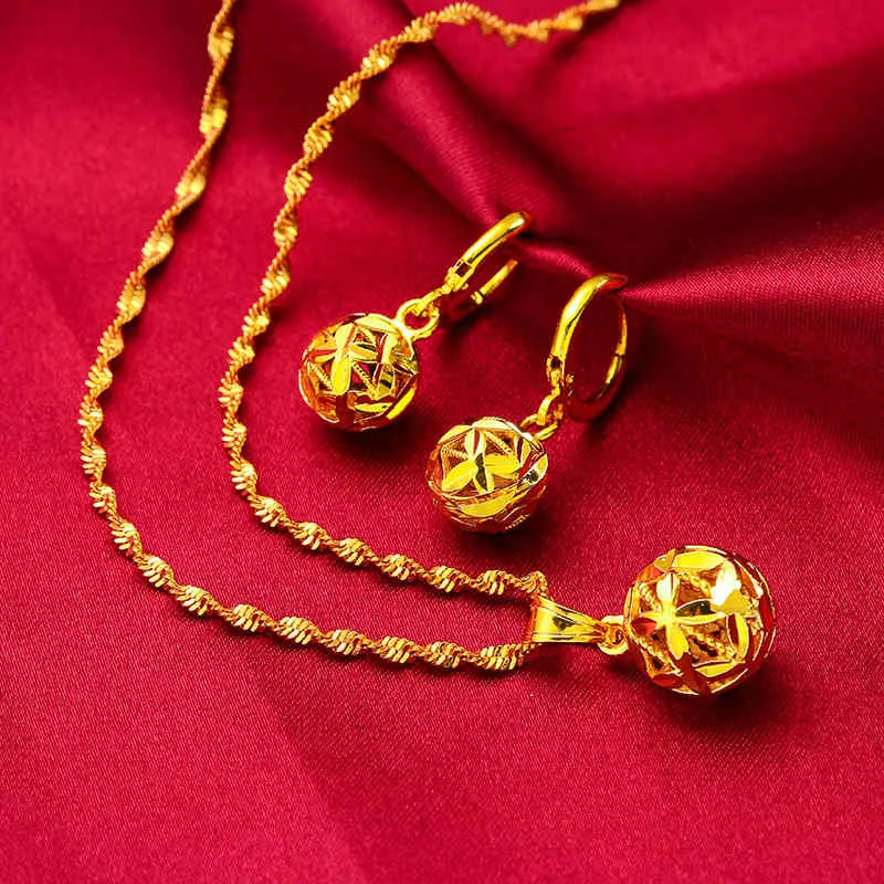 Ensemble de boucles d'oreilles et collier en forme de cœur, en or 18 carats, accessoires de fête de fiançailles pour femmes, 2021