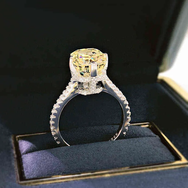 Oevas 100% 925 Sterling Silver 8 * 10mm Högknapp Diamant Ice Fower Cut Ringar För Kvinnor Mousserande Bröllop Fine Smycken Partihandel 211217