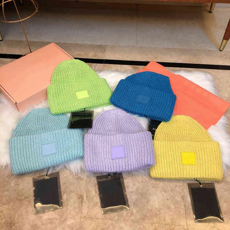 Winter Adult Knitted Hats Women Man Couple Matching Outwear Hat Simple Warm Beanie 211122285n