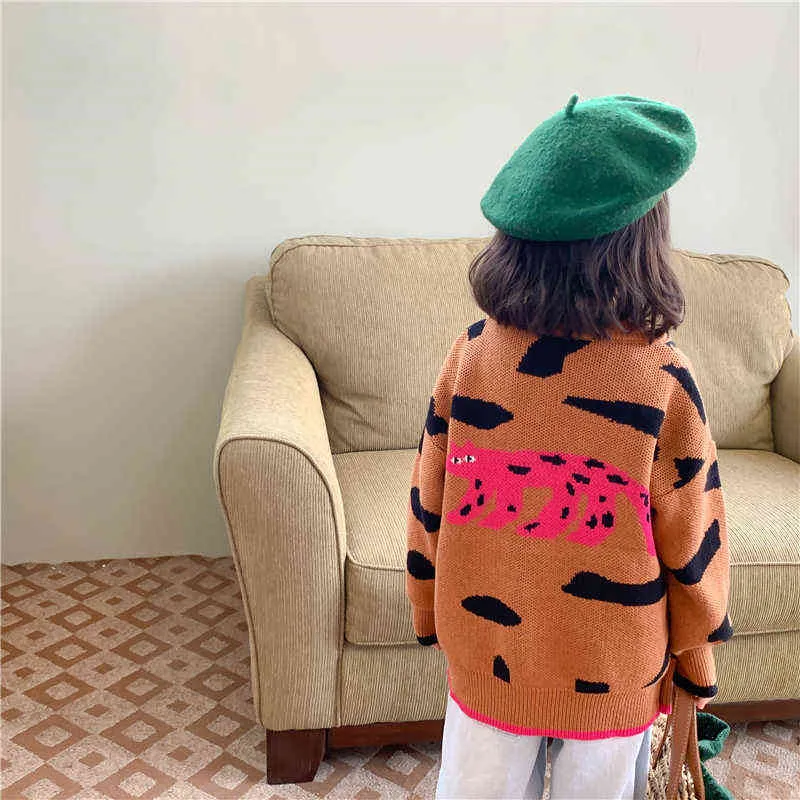 Flickor Söta Leopard Cartoon Sticked Cardigans Korean Style Children Loose Soft Casual Vneck Sweaters 211117228p2566303