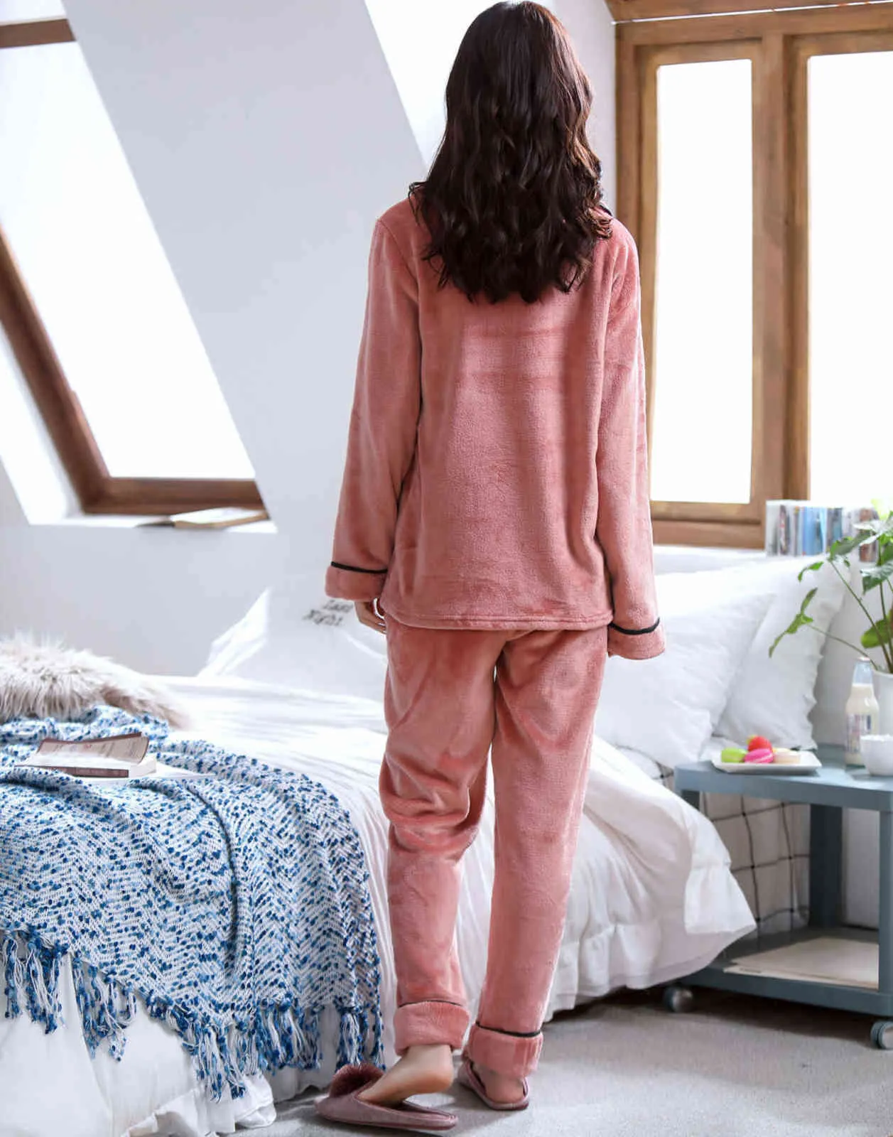 Women Thicken Warm Soft Pajamas Sets Pink Red Fashion Pajamas Long Sleeve Flannel Pyjamas Sets 211112