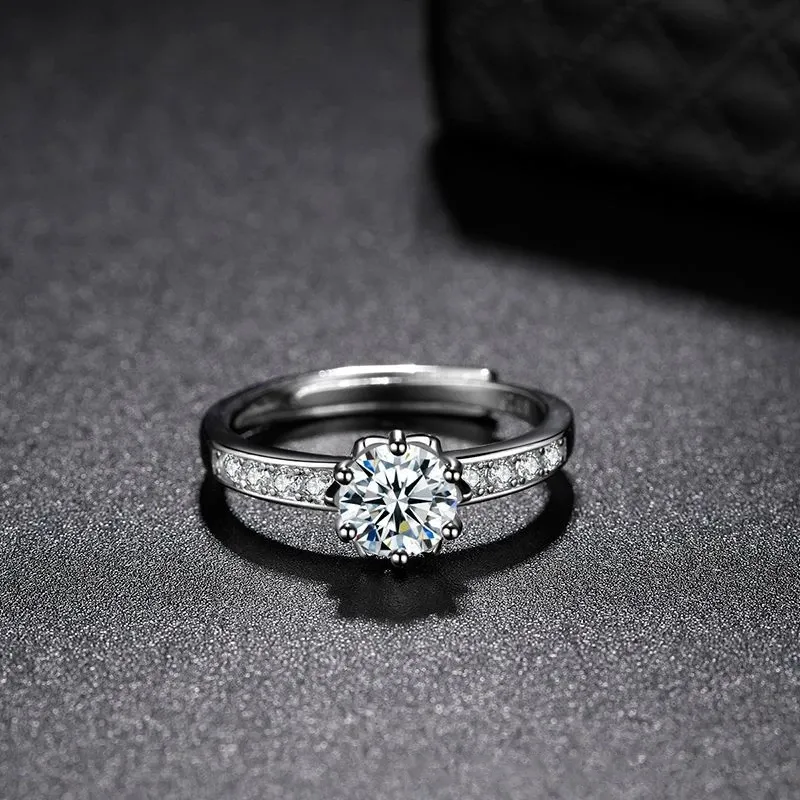 Koreansk version av mode mångsidig S925 Silver Platinum-Plated Imitation Moissan Shiny Flower Ring Micro-Set Multi-Diamonds2600