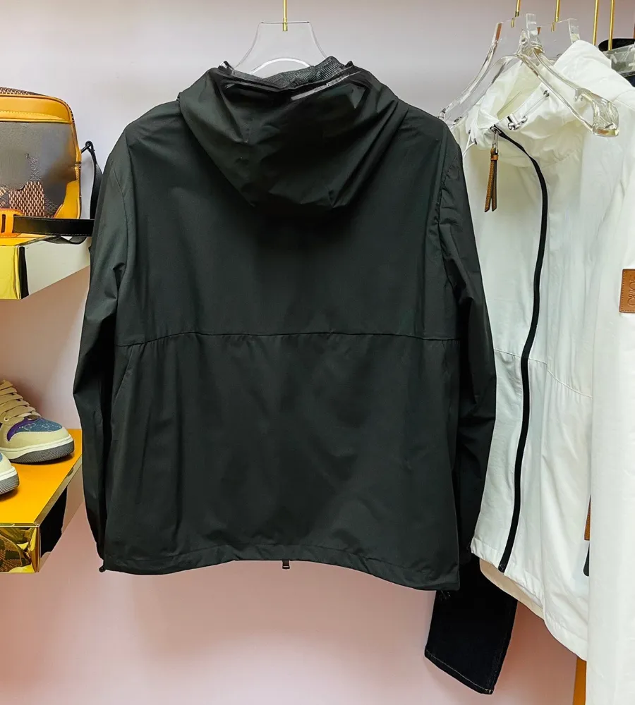 Men's Designer Jackets Black Letter Logo Printing Coat Fashion Outdoor Windbreaker Warm Coats Top Quality Outwear