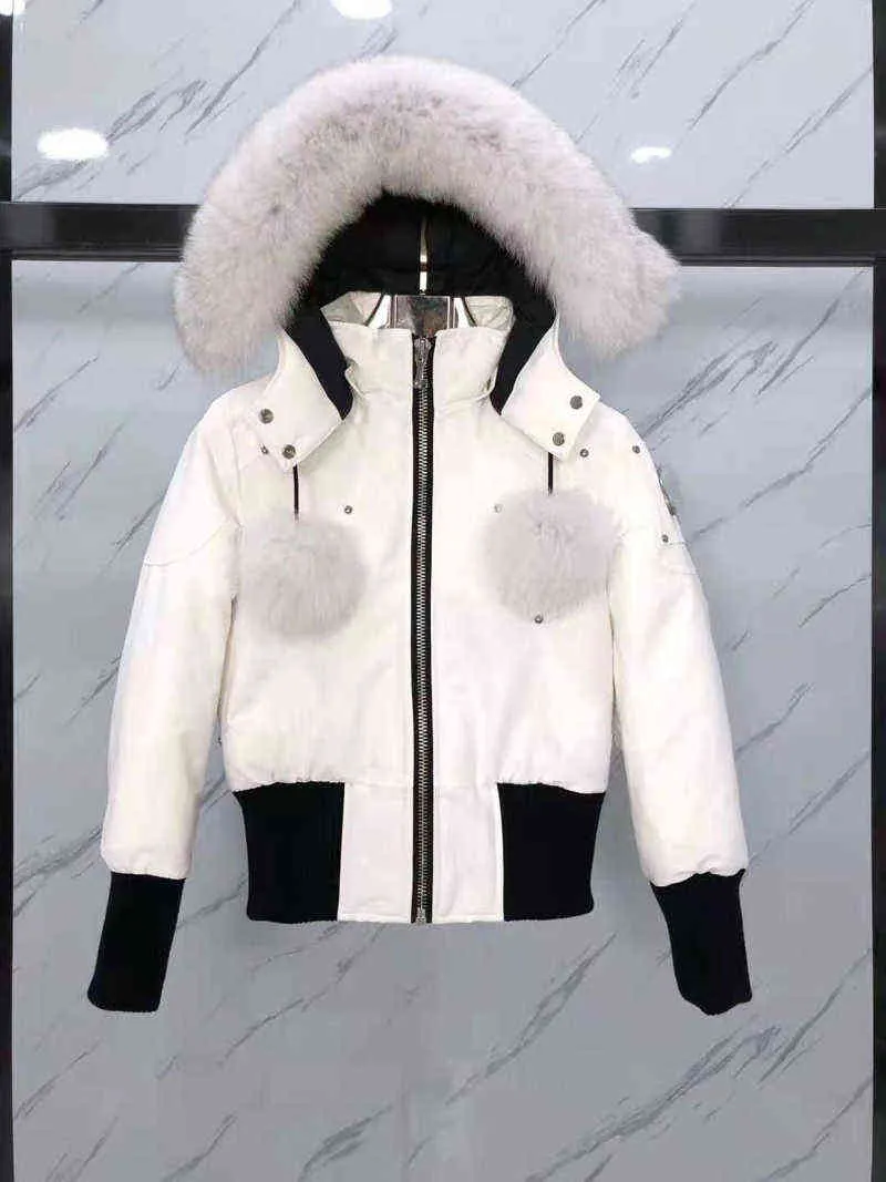 本物の毛皮のボールの冬の女性のMs Knukerlesデビーパーカーダウンジャケット厚い屋外のファッションコート厚い防風ショート211216