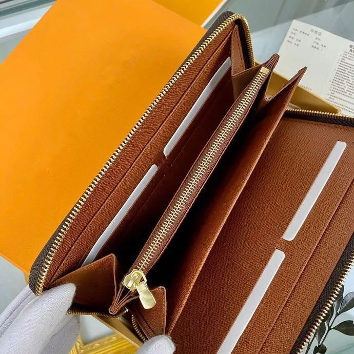 Designer in pelle con cerniera singola cerniera lunghe borse da sera con cassetta portafoglio frizione in rilievo con scatola Serial252x