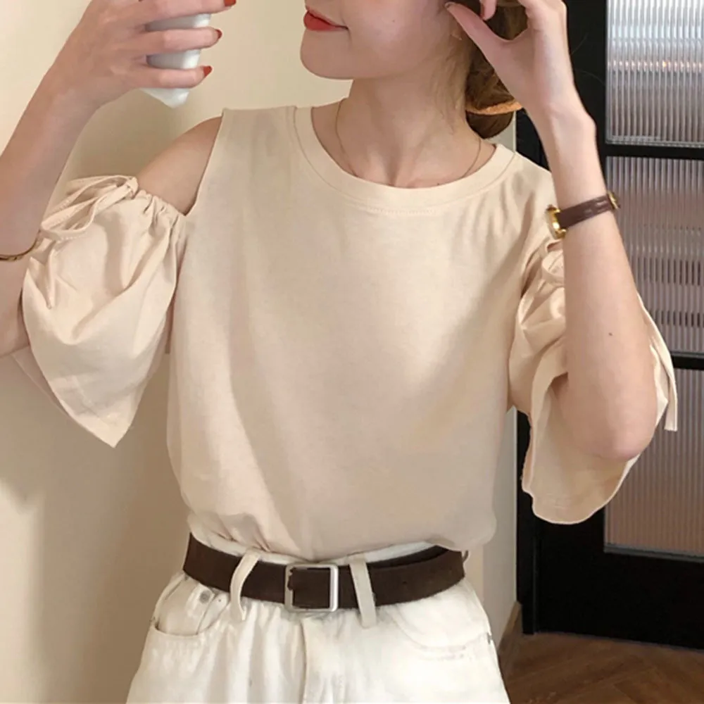 Estate bianco freddo spalla T-shirt da donna casual carino mezza manica Top Tees Kawaii signore solido Giappone coreano maglietta donna allentata T200614