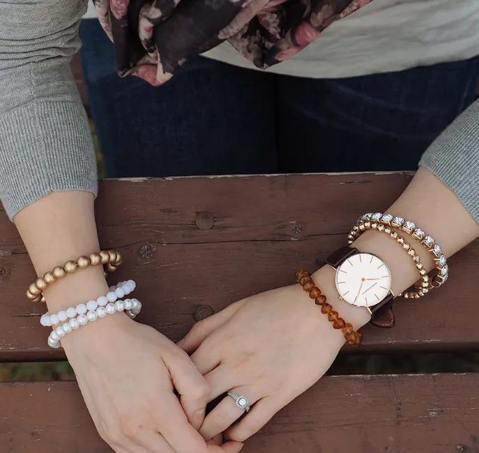 Hannah Martin 36 mm Damenuhr mit einfachem Zifferblatt, präzise Quarz-Damenuhr, bequeme Armbanduhr mit Lederarmband oder Nylonband, 190z