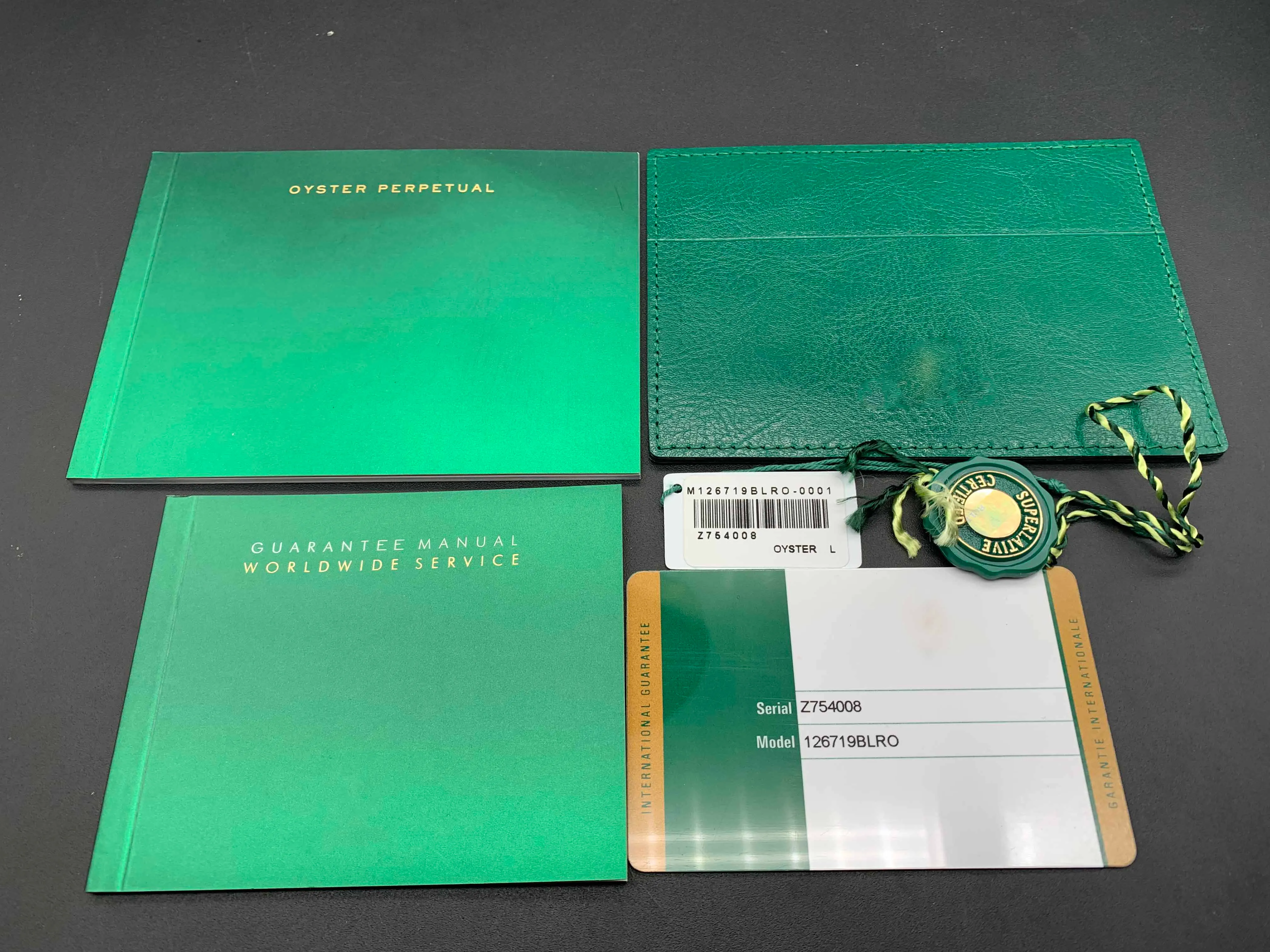 Original Correct Matching Papers Security Card Gift Bag Top Green Wood Watch Box for Rolex Boxes Booklets Watches Print Custom Car240r
