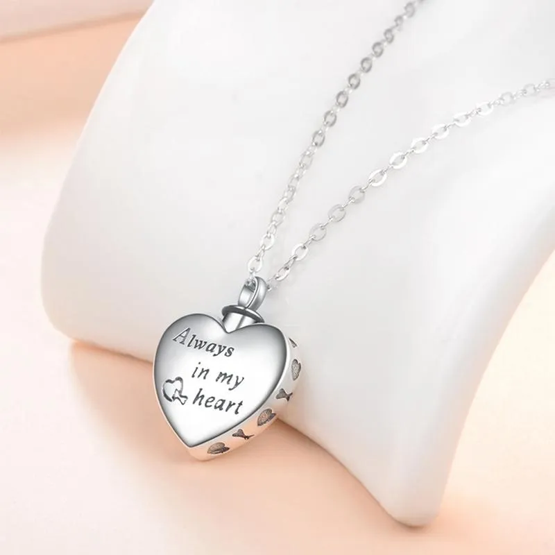 Collane a pendente Love Heart Pet Cremation Urn Necklace Grey Dog Jewelry Memorial Souvenir Amante romantico Gift245A