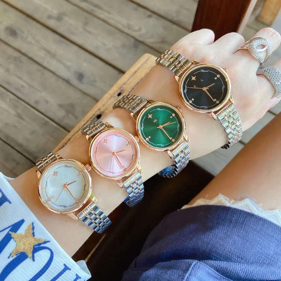 Orologi di marca Donna Ragazza Bellissimo orologio da polso al quarzo con cinturino in acciaio con cinturino in metallo stile diamante di cristallo CHA68
