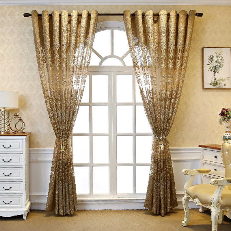 Tenda in tulle ricamata di lusso soggiorno Scava fuori tessuto traslucido floreale dorato Trattamento finestre francese Drappo zh431C 210712