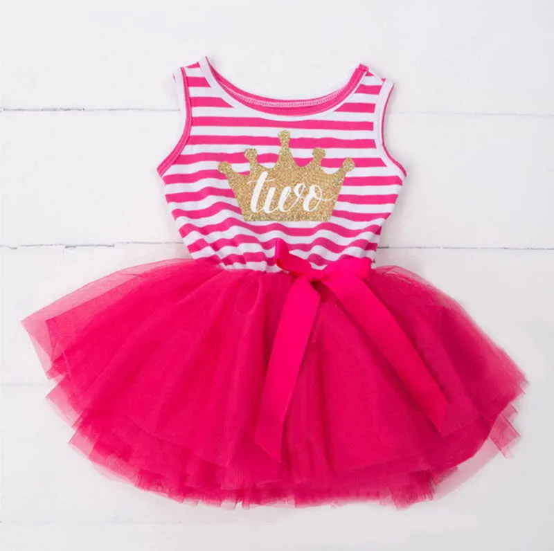 Détail Baby Girl Anniversaire Robe Couronne Lettres Sans manches Stripe 1-2-3T Été Princesse Gâteau Enfants Vêtements E90287 210610