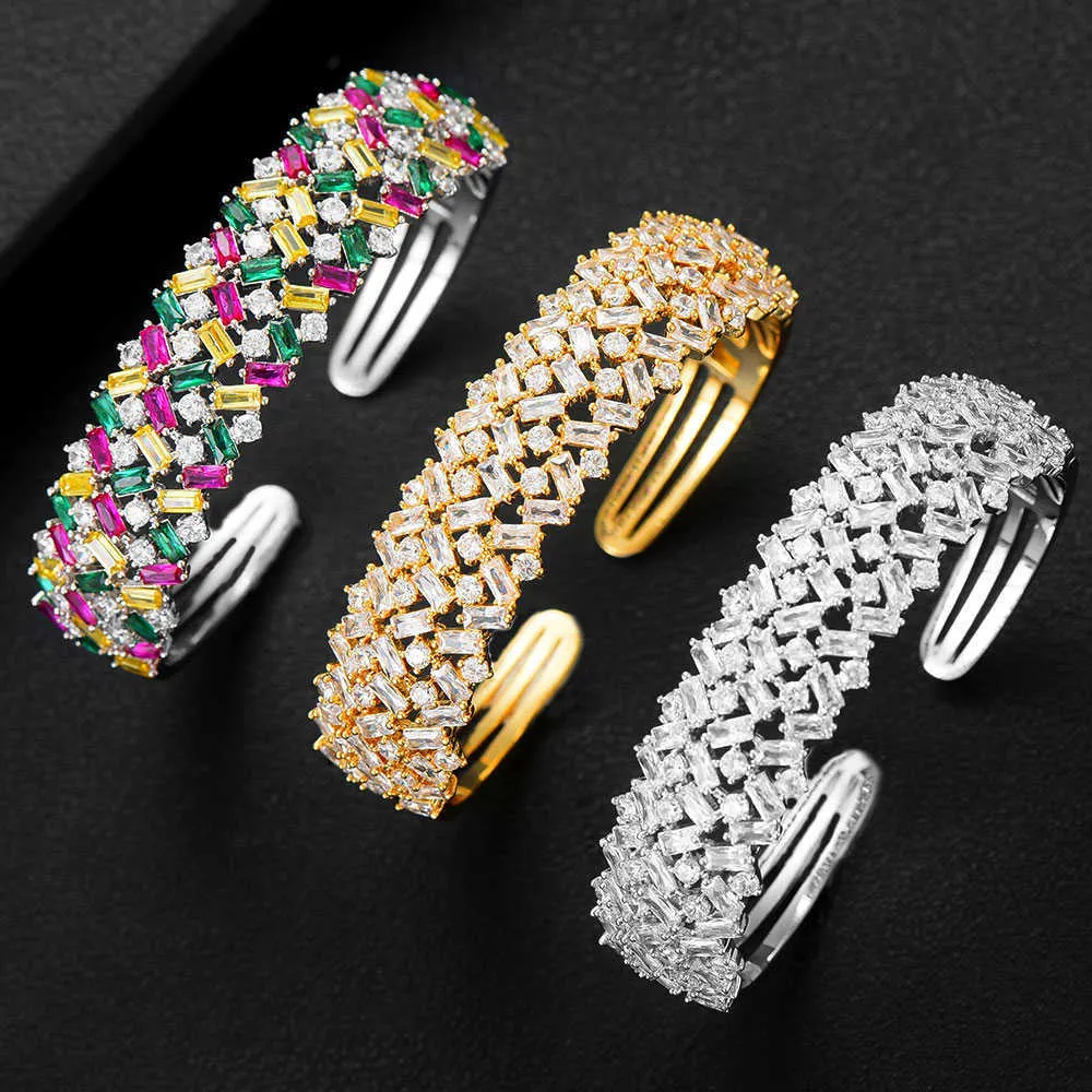 Godki 2020 Trendig Luxury Baguette CZ Stackbara Bangle Manschett för Kvinnor Bröllop Full Cubic Zircon Dubai Bracelet Party Jewel Q0720