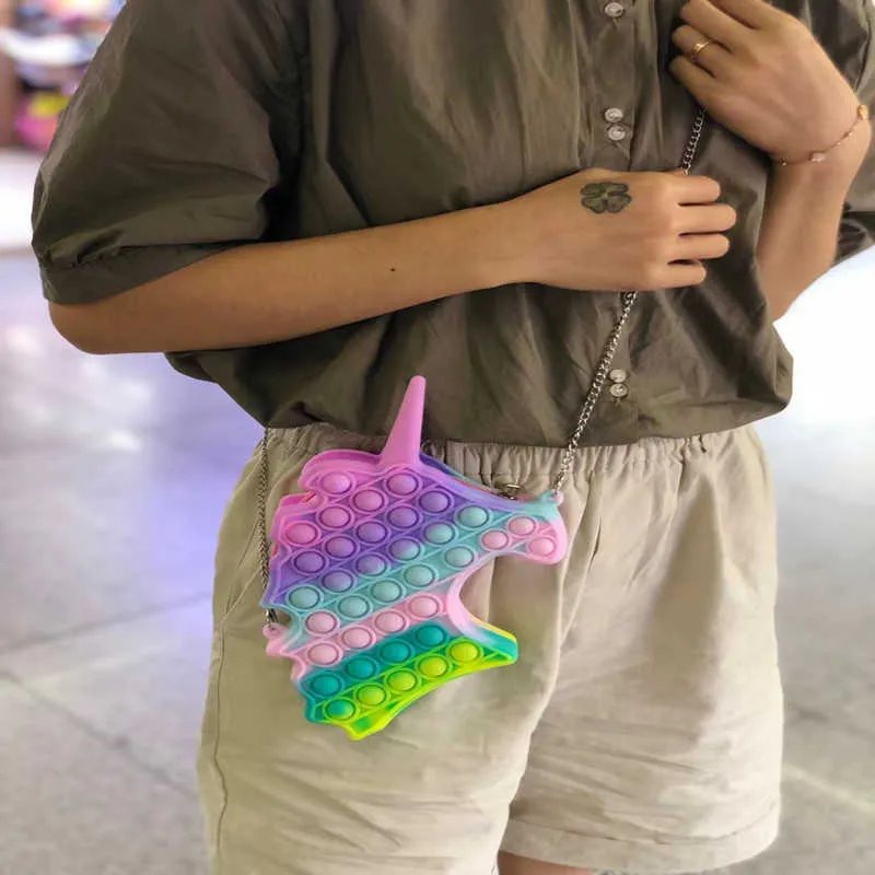 10st/dhl anti ångest Toy Rainbow Unicorn Ryggsäck Purses Chain Bag Sensory Slicone Finger Pet Bubble Board Game Christms Kids Girls Gift H917A5YC7339333