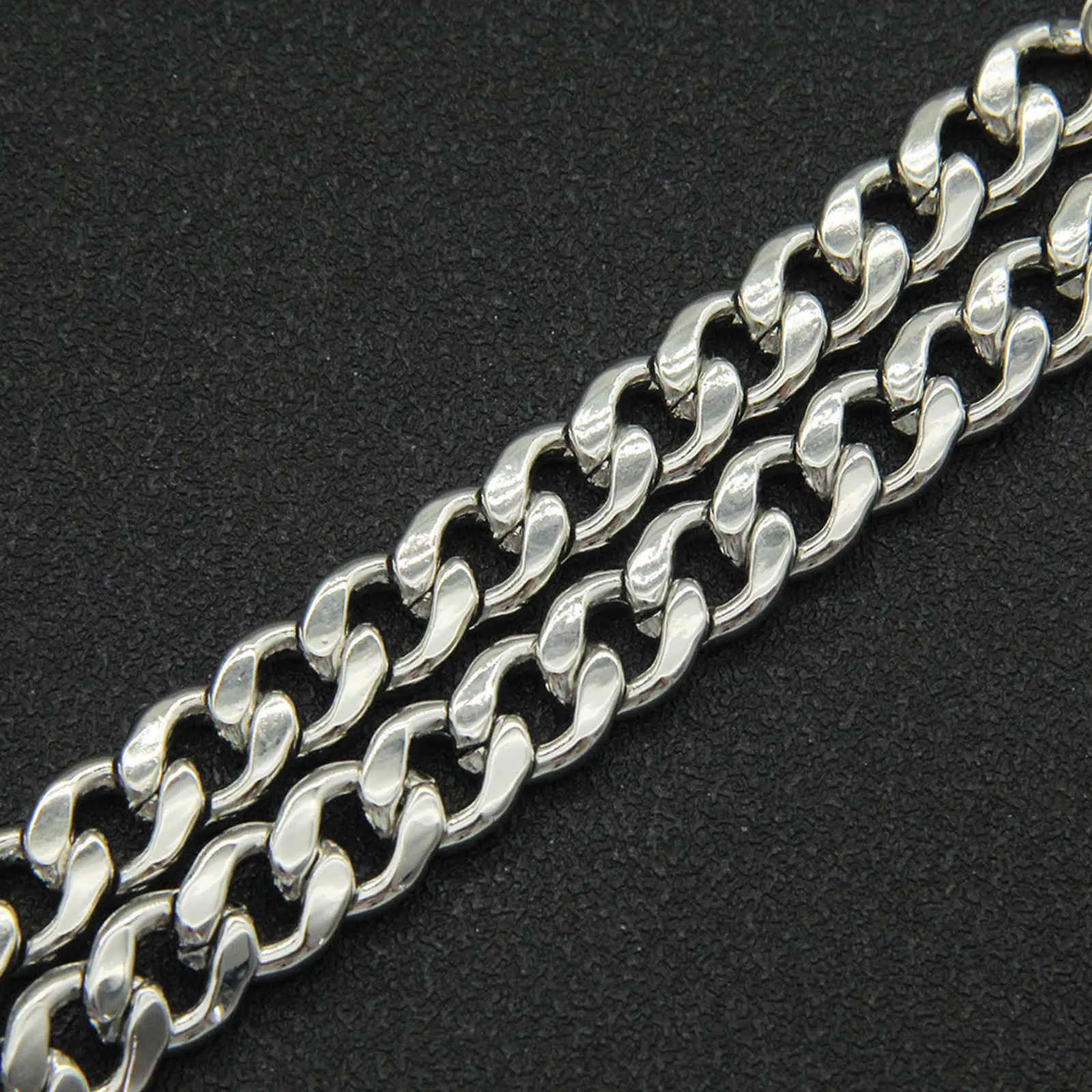 Strings ins style short cuban chain neck chain fashion design threedimensional diamond inlaid snakehead necklace jewelry