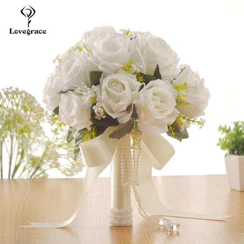 Bröllopsblommor White Bridal Bouquet Artificial Roses for Bridesmaids Pearl Marriage Accessories182e