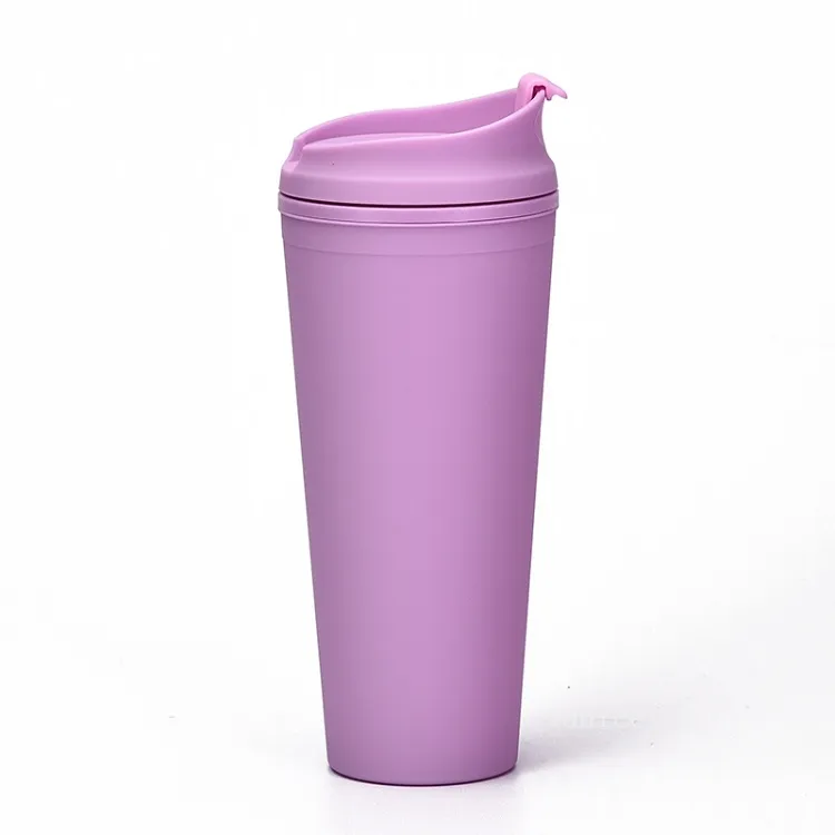 Dubbelskikt plast frostat tumbler 22oz matt plast bulk tumblers med lock för utomhus sport kopp till sjöss t2i53245