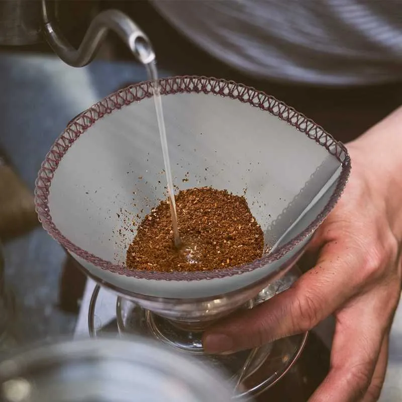 Réutilisable verser sur filtre à café maille sans papier cône en acier inoxydable 3 à 4 tasse goutte à goutte 210607