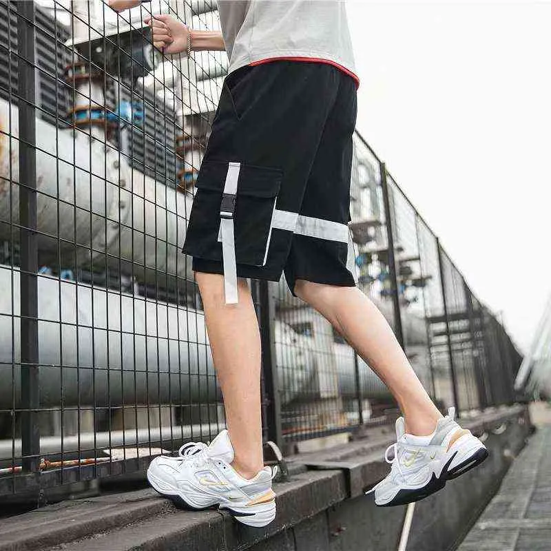 Misturar cores de verão shorts para homens preto branco calças de carga shorts homens moda casual elegante bolsos fitas hip hop streetwear H1210