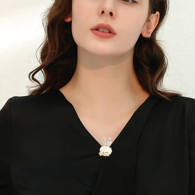 Japan en Zuid-Korea Love Letter Rabbit Gem Broch Leuke Pin Elegant Sweet vaste kleding Western Fitting Women
