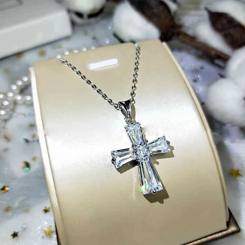 Real 925 Sterling Silver Bländande Clear Cz Cross Pendant Halsband för kvinnor Långkedjan Halsband Bröllop Lyx SmyckenFN5O {Kategori}