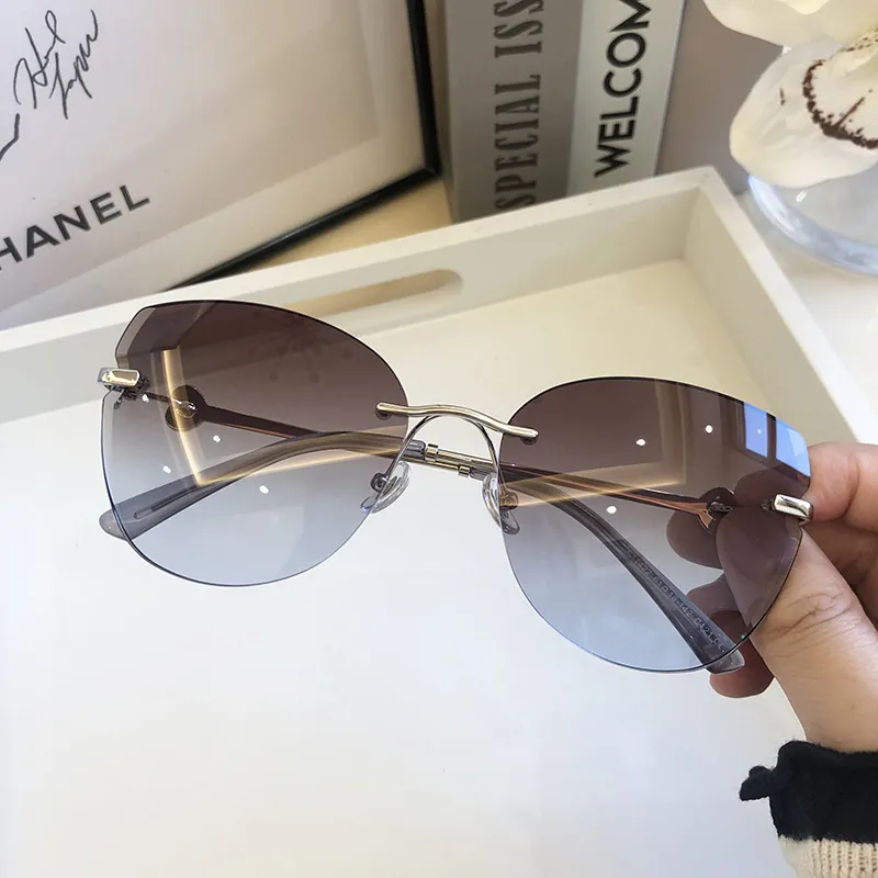 Mode sans monture Cat Eye lunettes de soleil femmes 2020 marque de luxe marron bleu dégradé lunettes de soleil noir coeur décoration plage lunettes