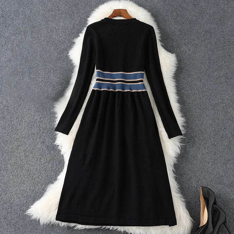 2022 Frühling Langarm Rundhals Schwarz Gestreift Gestrickte Gürtel Krawatte Mittelkalb Kleid Elegante Casual Kleider 21S138B446