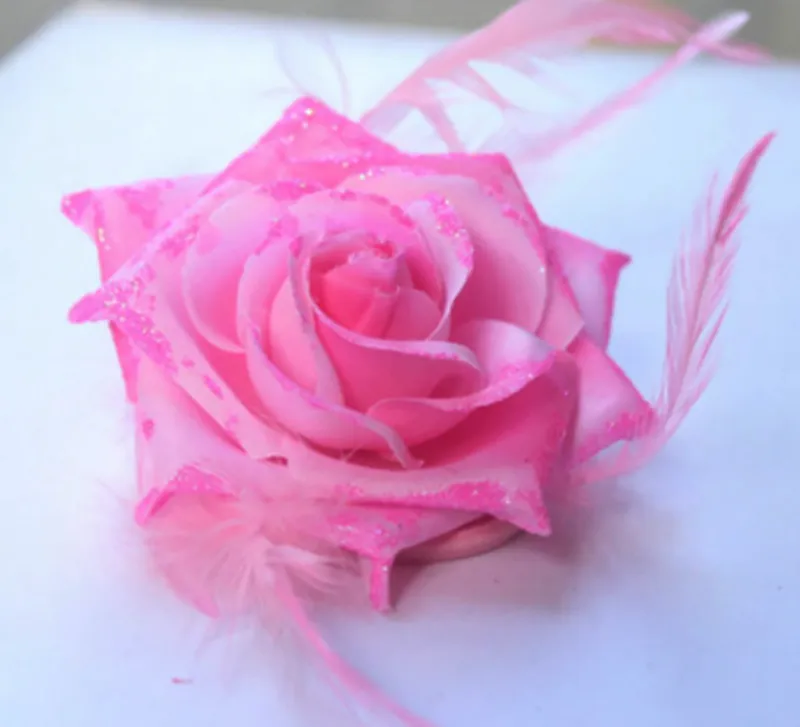 copricapo rosa fermaglio capelli piuma copricapo rosa spilla feste testa fiore ragazza donna seno pin scuola bambini danza