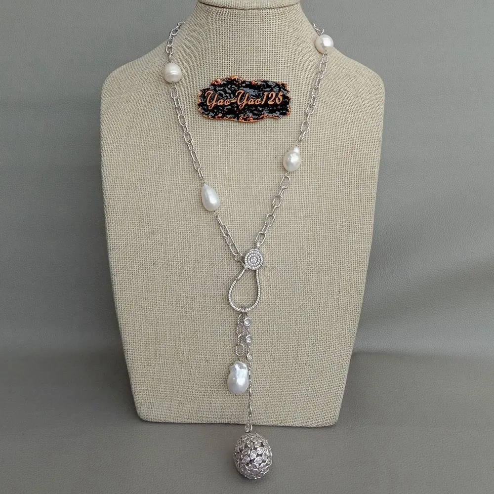 Riso bianco Keshi Pearl Pearl CZ Pave Silver Colour Chain Maglione Collana Cz Pave Teardrop Charm Pendant