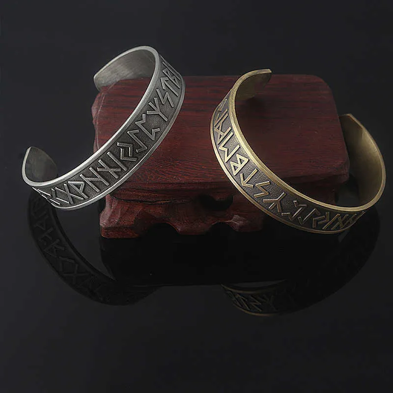 Norse Viking 24 Amulet Runes Armband Magnet Therapy Manschett Bangle Armband för män Kvinnor Smycken Q0719