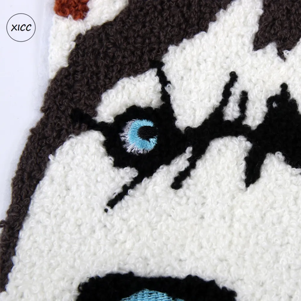 Stor storlek handduk broderi tyg tecknad hund chenille patch anpassad sy på klistermärke super cool husky patchwork appliques för kläder väska