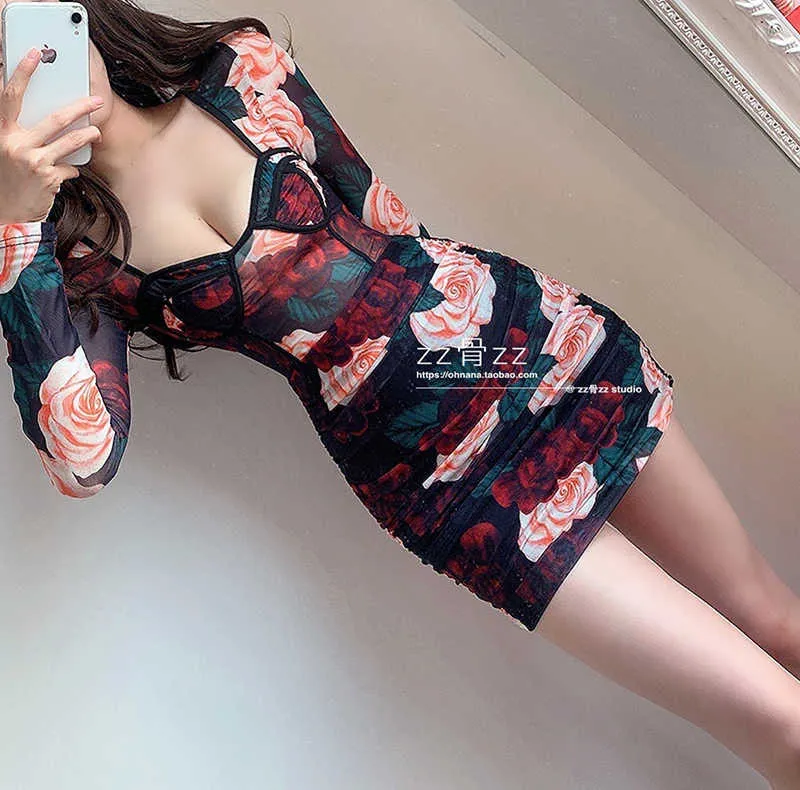 Fransız Kore Gece Kulübü Seksi Kılıf Çiçek Baskı Elastik Uzun Kollu Mini Dres Yaz Tops Bahar Elbise TUAA 210603