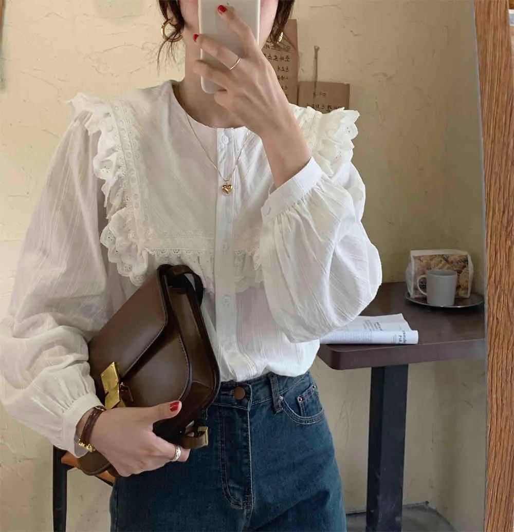 White Spring Chic Patchwork Lace Women Shirts Loose Elegance All Match Female High Street Blouses 210525