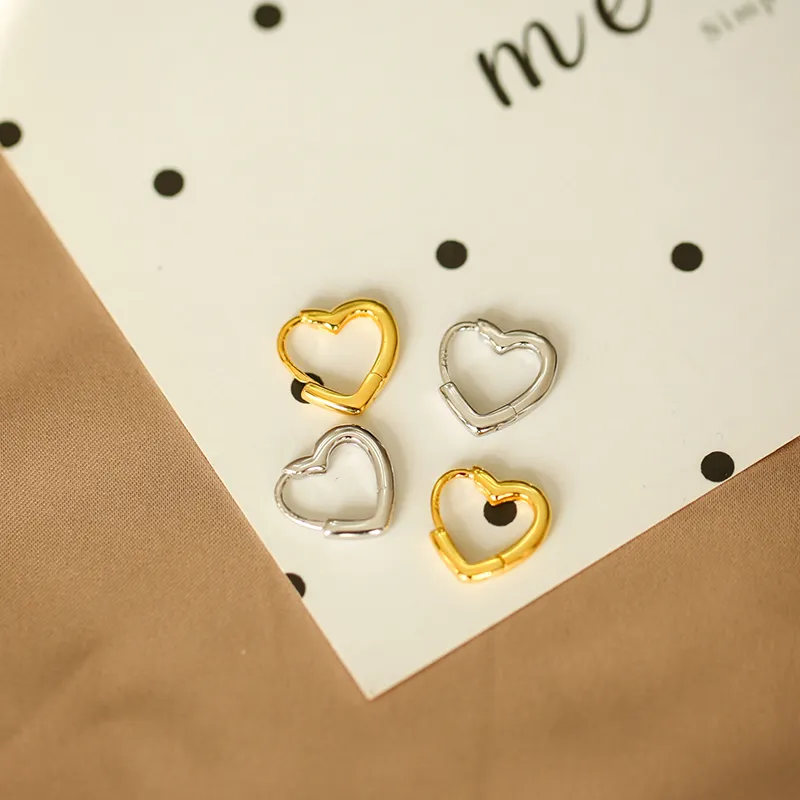 Simple mignon doux coeur boucle boucles d'oreilles mode pour les femmes en forme de coeur cercle Piercing boucle d'oreille bijoux S-E1312
