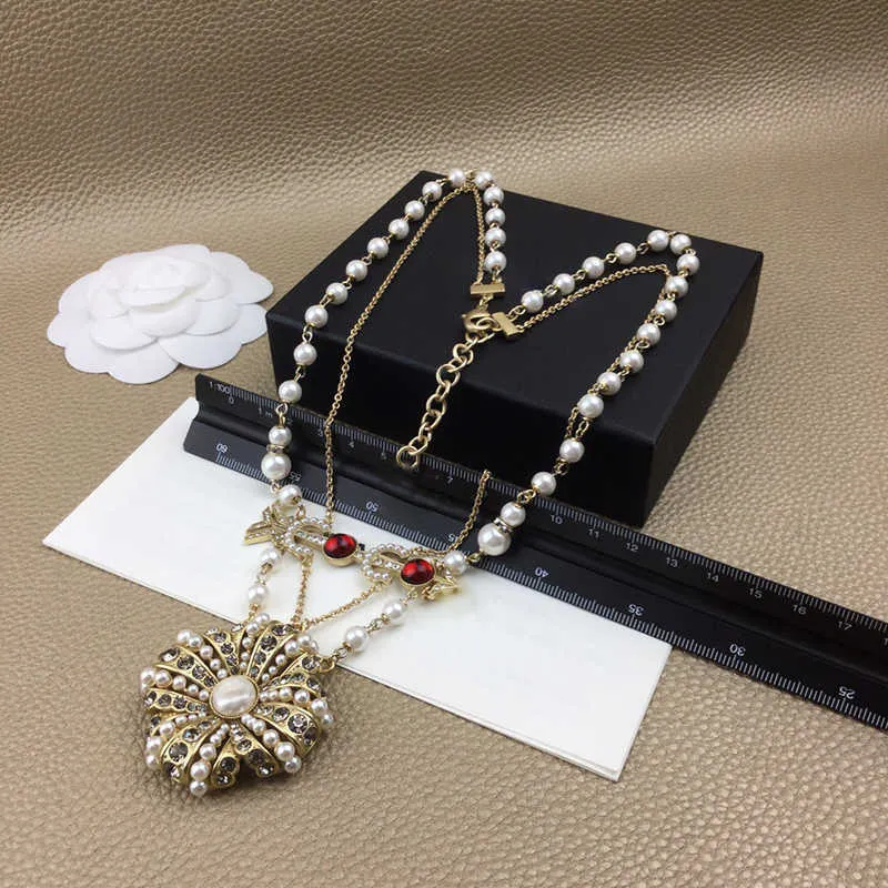 2020 Brand Fashion Jewelry Women Vintage Pearls Chain Big Flower Pendants Red Crystal Necklace Party Fine Fashion Jewelry2230670